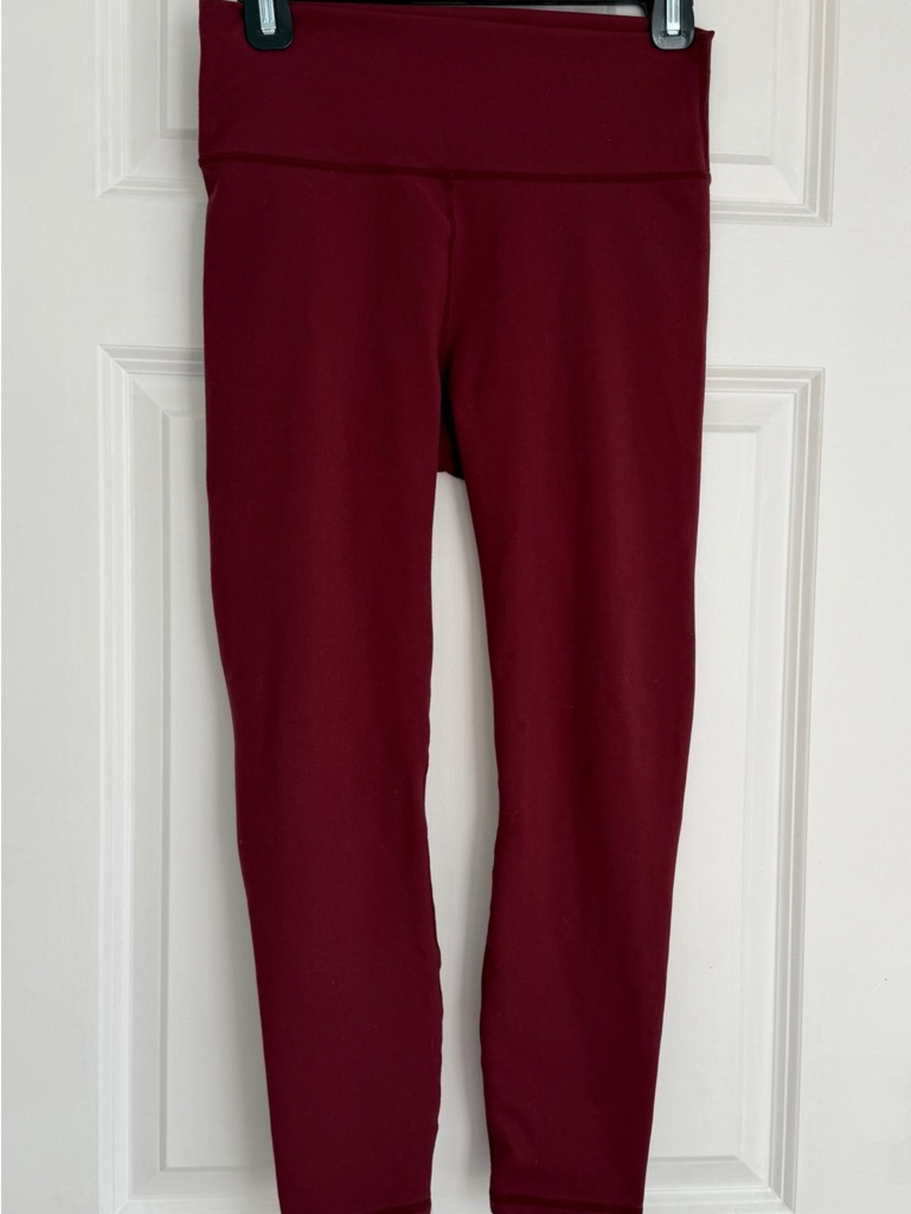 Fabletics Women’s Powerhold Dark Red Maroon Leggings Size Small Athleisure
